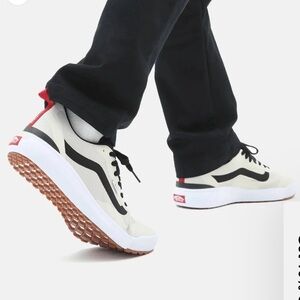 VANS Ultrarange Exo Bone White/Black BRAND NEW